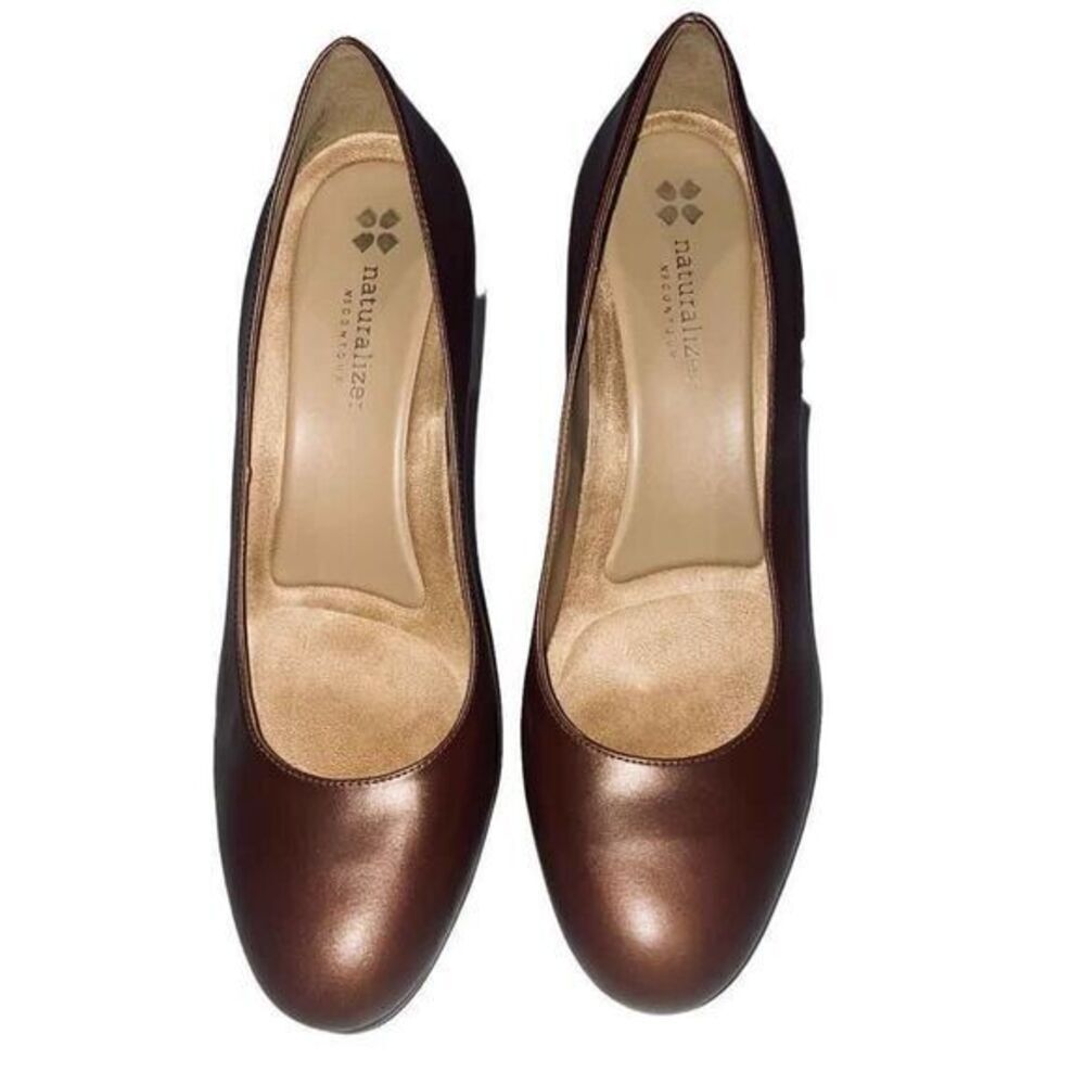Naturalizer N5 Contour Heels Size 9